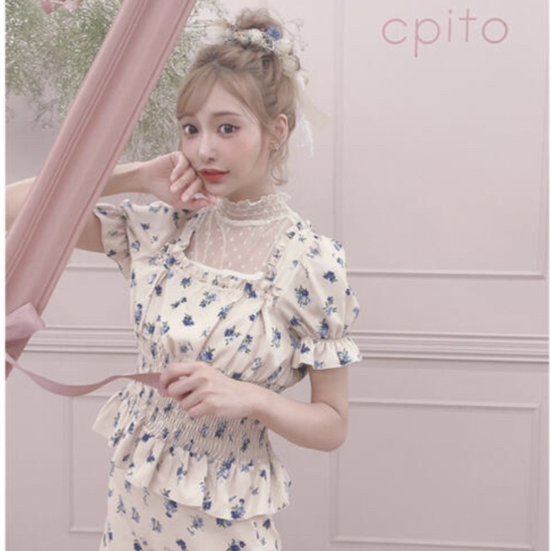 cpito❤︎フラワードールブラウス❤︎ レディースのトップス(カットソー(半袖/袖なし))の商品写真