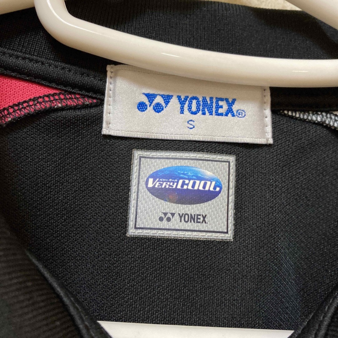 YONEX(ヨネックス)のヨネックス　ジップアップ　ポロシャツ　テニス スポーツ/アウトドアのテニス(ウェア)の商品写真