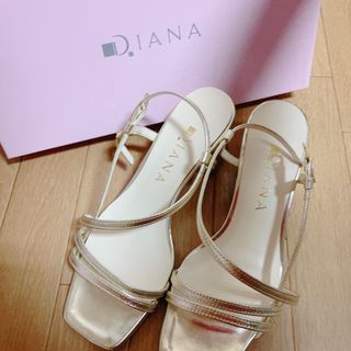 ダイアナ(DIANA)のDIANA ゴールドヒールサンダル 22.5cm(サンダル)