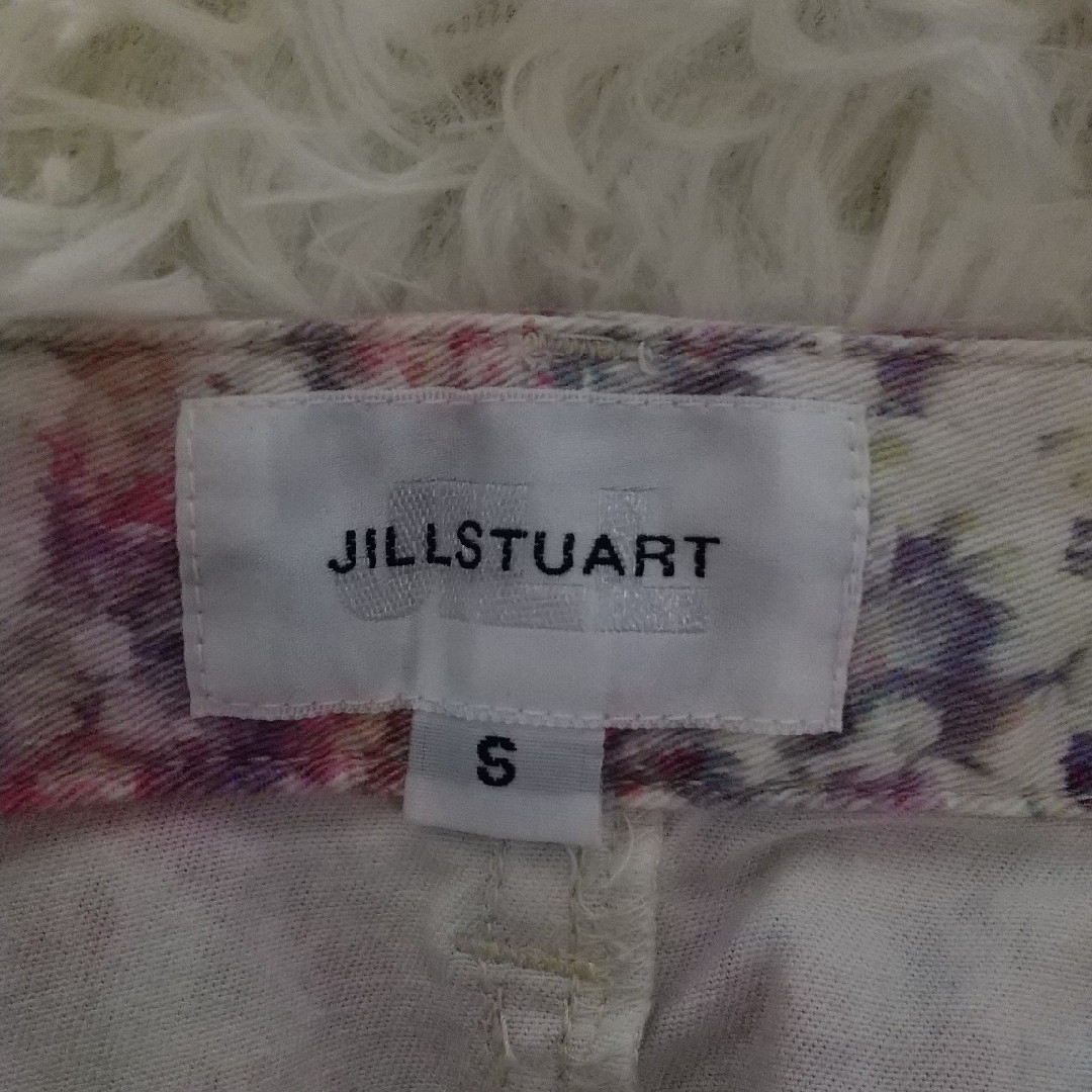 JILL by JILLSTUART(ジルバイジルスチュアート)の193 JILLSTUART カラフル 花柄 スキニーパンツ オシャレ 綺麗 レディースのパンツ(スキニーパンツ)の商品写真