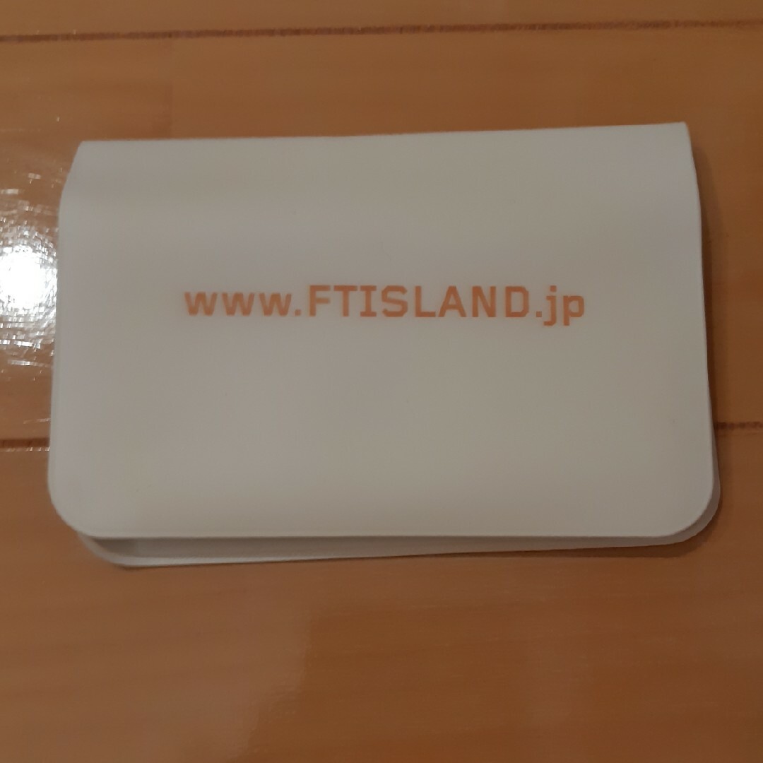 FTISLAND(エフティーアイランド)のFTISLAND カードケース エンタメ/ホビーのCD(K-POP/アジア)の商品写真