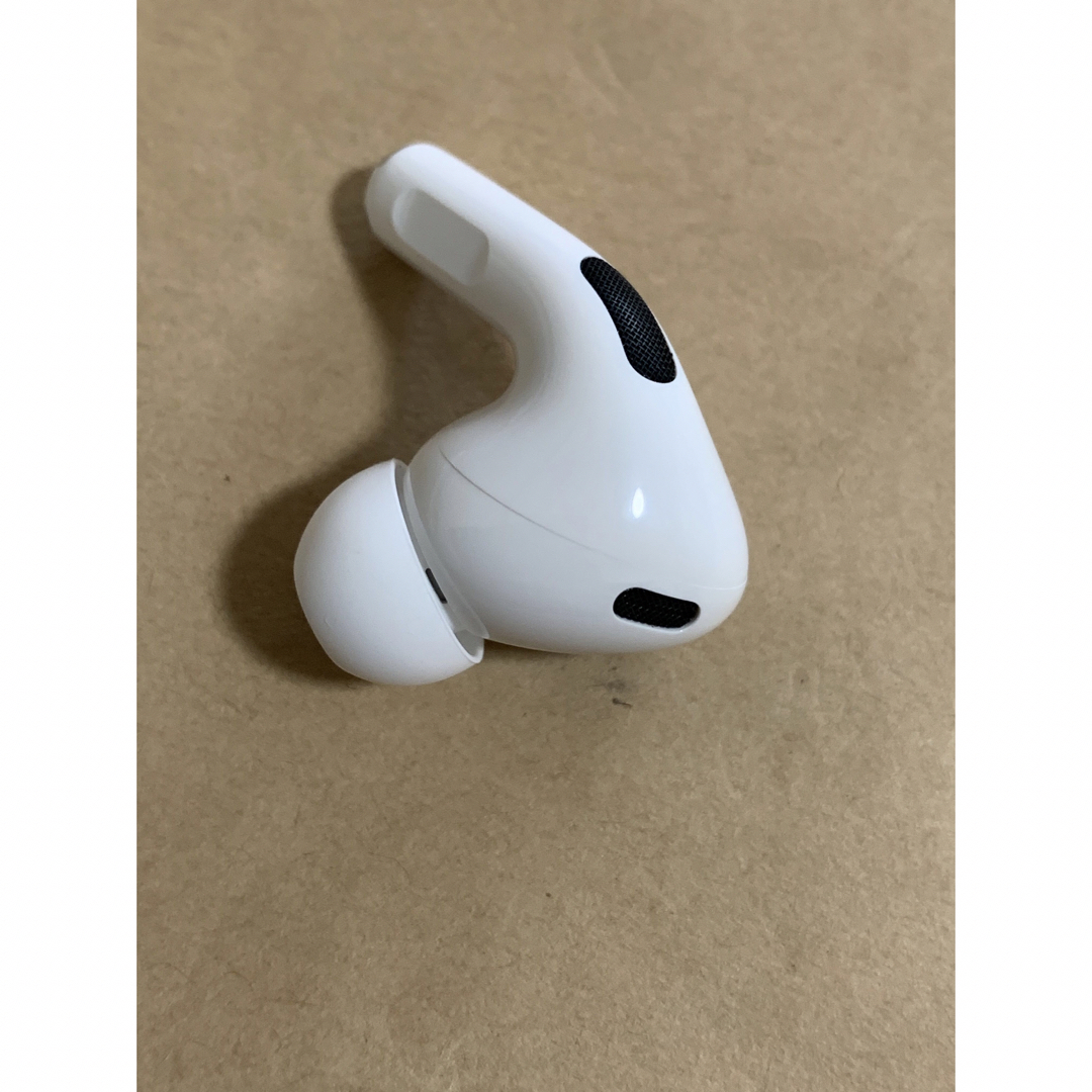 Apple - AirPods Pro 第2世代 MQD83J/A A2698(R)右耳のみB5の通販 by 平川's shop｜アップルならラクマ