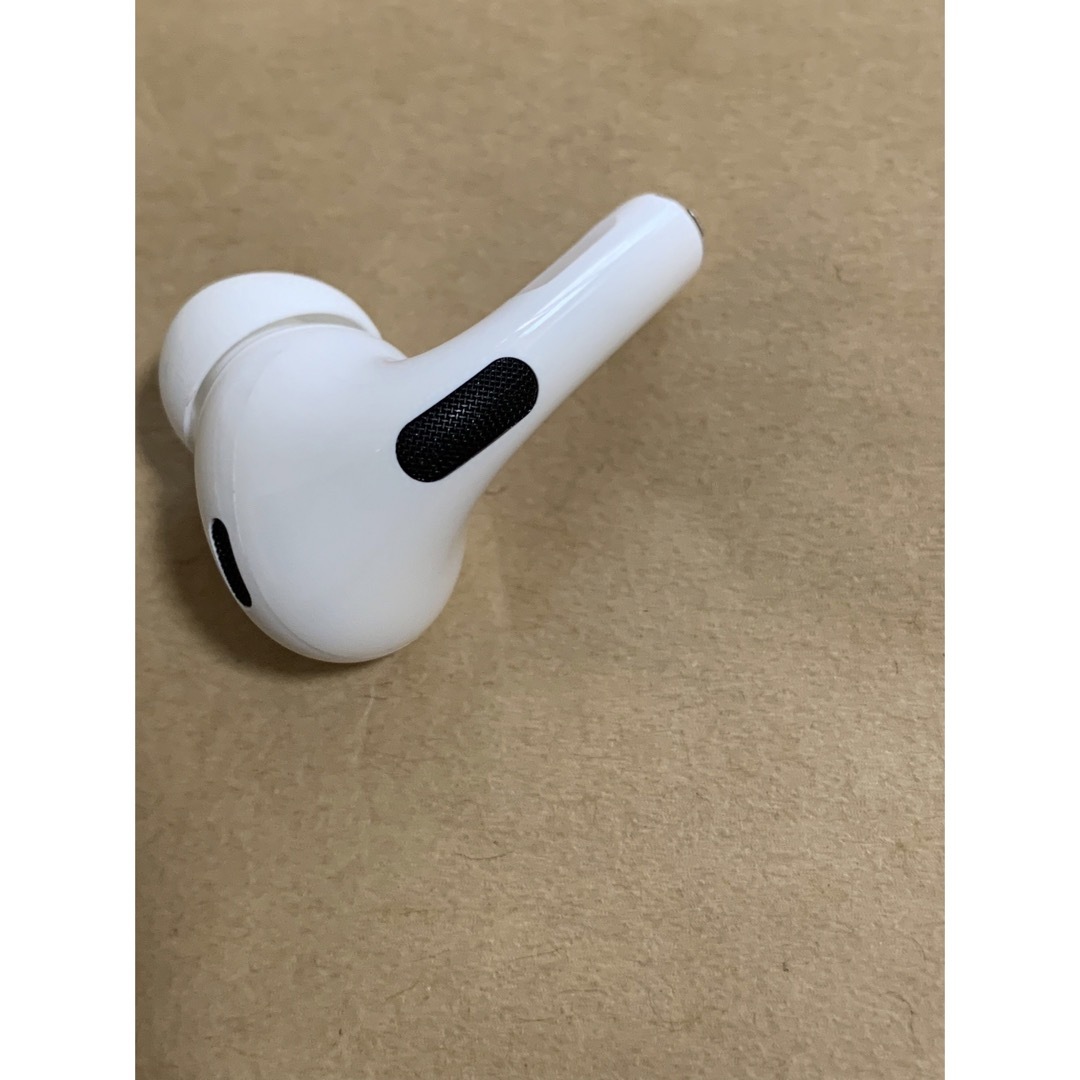 AirPods Pro 第2世代 MQD83J/A A2698(R)右耳のみB7 - ヘッドフォン