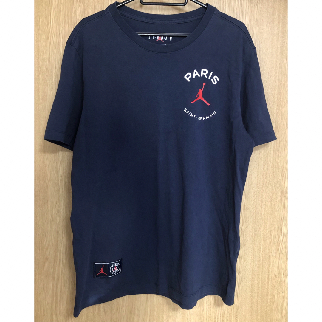 Paris Saint-Germain(パリサンジェルマン)のpsg ジョーダン  Tシャツ　ネイビーL メンズのトップス(Tシャツ/カットソー(半袖/袖なし))の商品写真