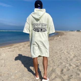 パタゴニア(patagonia)の海で目立つ☆LUSSO SURF お着替えポンチョ　アイボリー　RVCA(サーフィン)