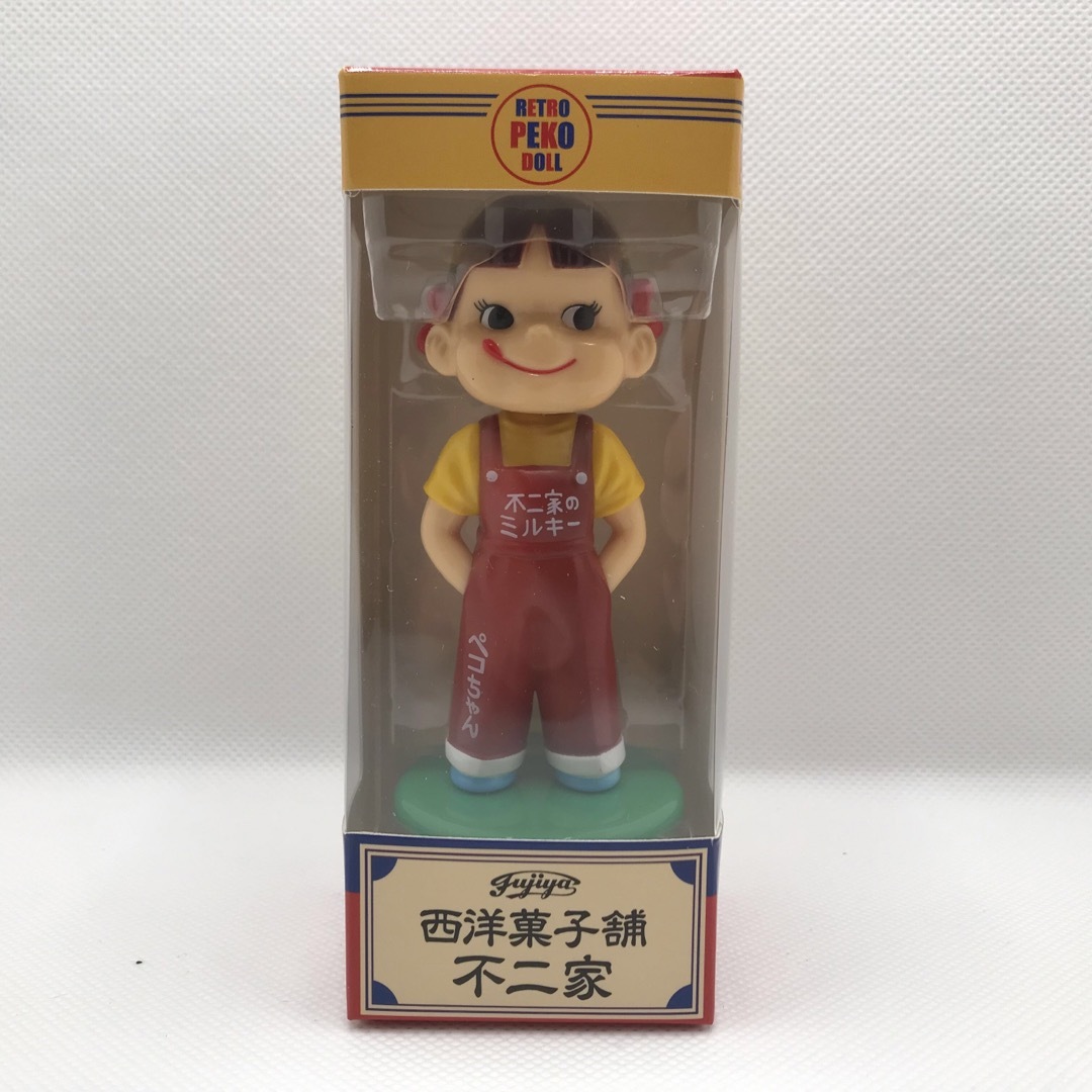 不二家(フジヤ)の限定レトロペコちゃん人形 エンタメ/ホビーのおもちゃ/ぬいぐるみ(キャラクターグッズ)の商品写真