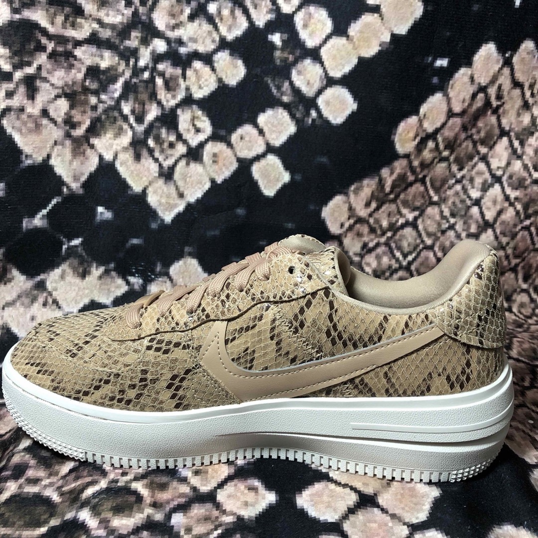 NIKE   ラスト1点‼️NIKE AF1 PLT.AF.ORMHEMPW.5cmの通販 by