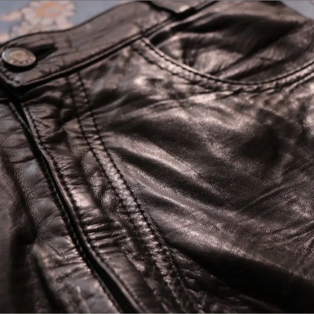 Lewis Leathers - メイドインスペイン 羊革レザーパンツの通販 Lewis Leathers - メイドインスペイン 羊革レザーパンツの通販