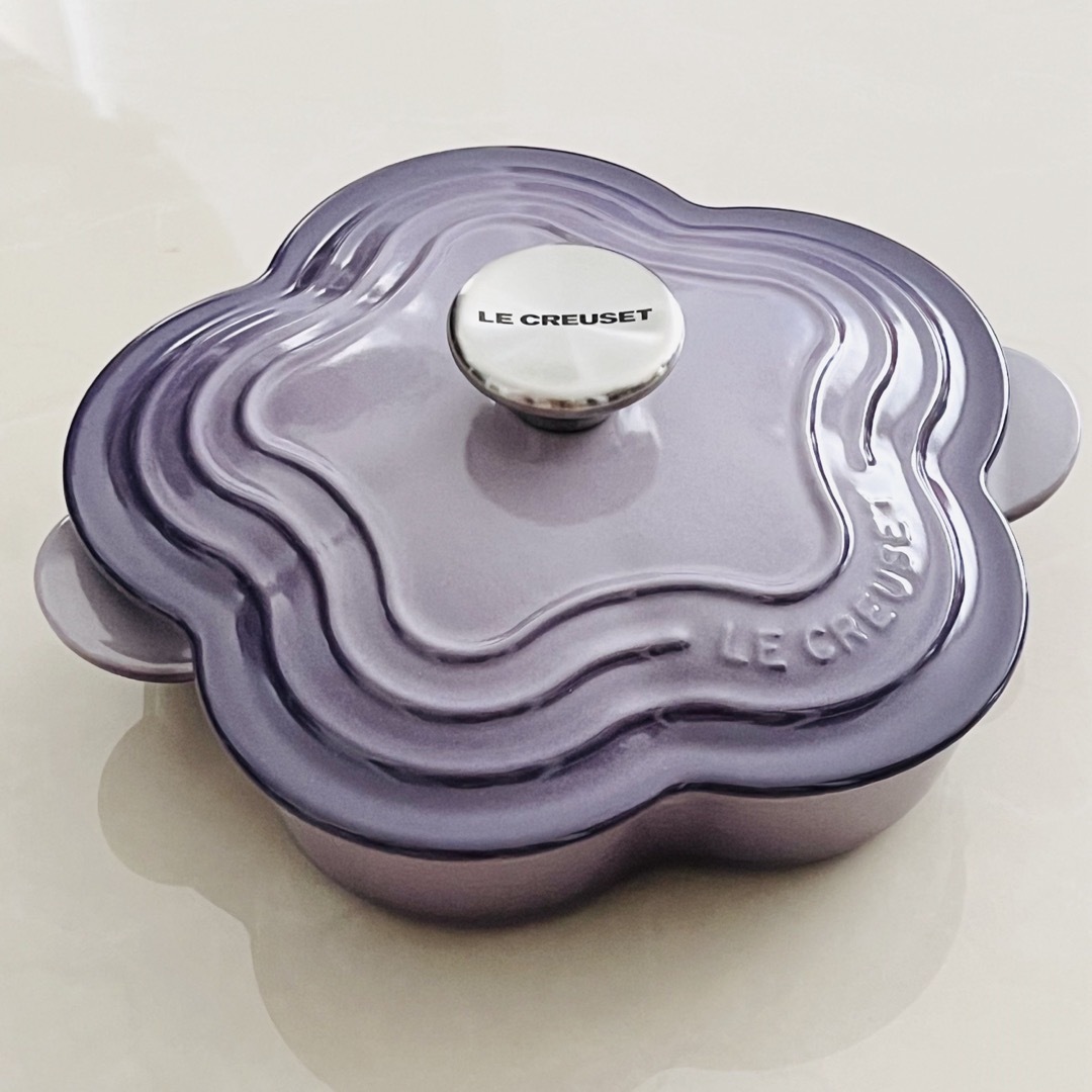 LE CREUSET - ☆新品☆ ルクルーゼ LE CREUSET プレート・フルール 鍋