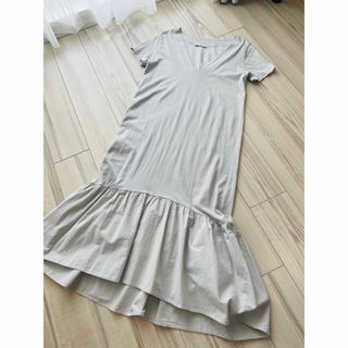 ザラ(ZARA)の未使用 ❤︎ ZARA  ザラ ❤︎ ベプラム　ワンピース　水色　ベビーブルー(ロングワンピース/マキシワンピース)