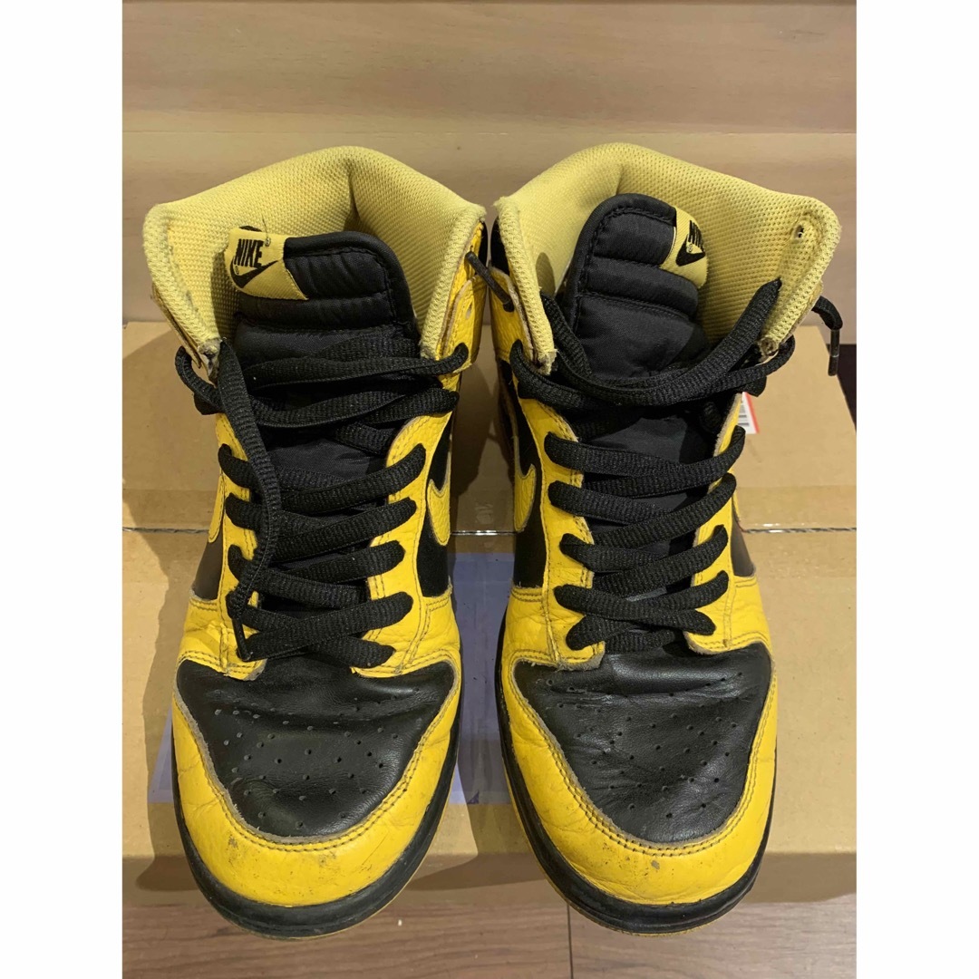 NIKE - 2011年製 nike dunk high 黒黄 varstiy maizeの通販 by NIKE - 2011年製 nike dunk high 黒黄 varstiy maizeの通販 by