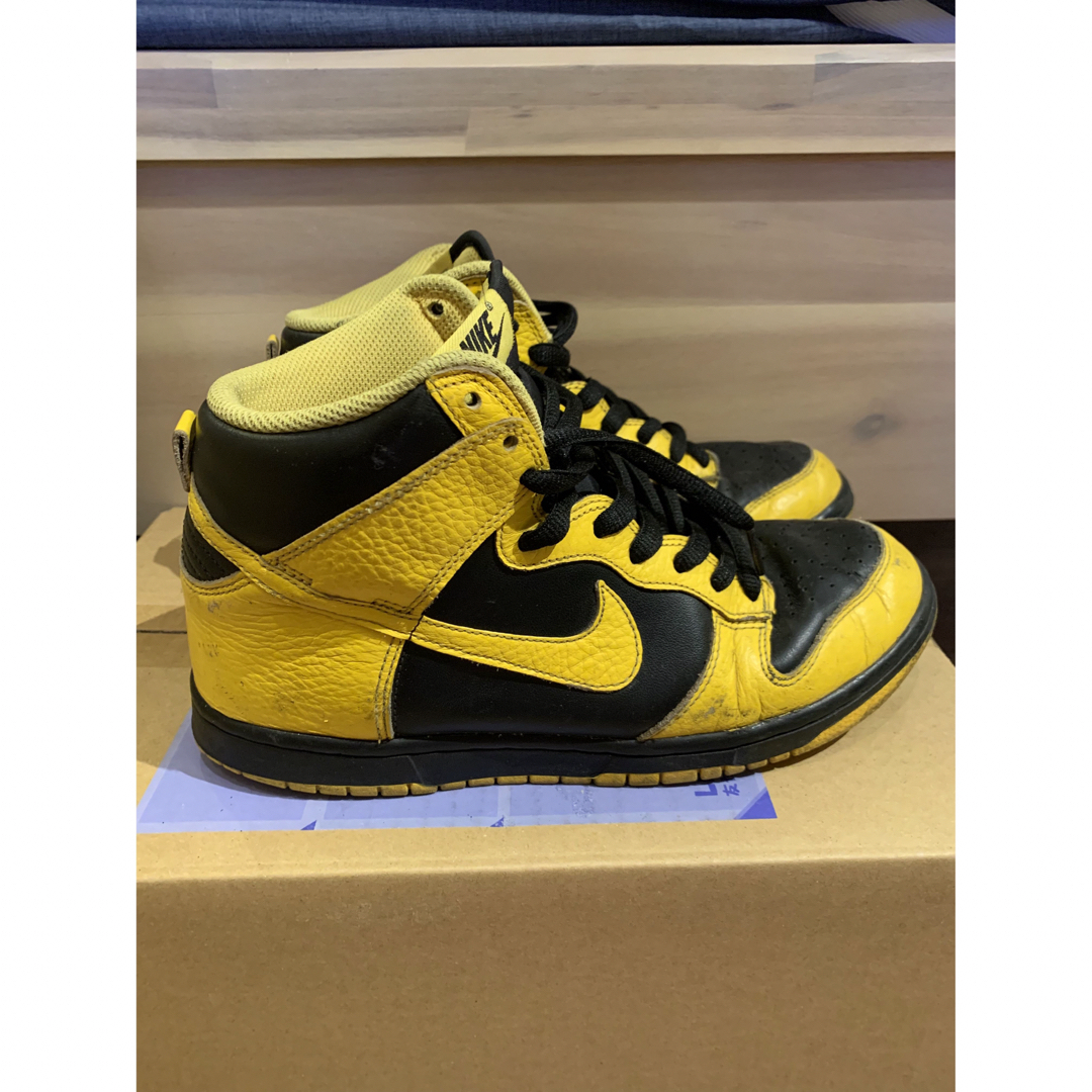 2011年製 nike dunk high 黒黄 varstiy maize