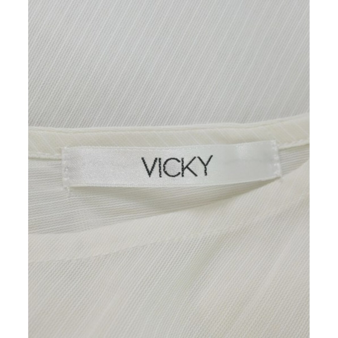 VICKY(ビッキー)のVICKY ヴィッキー ブラウス 2(M位) 白 【古着】【中古】 レディースのトップス(シャツ/ブラウス(長袖/七分))の商品写真