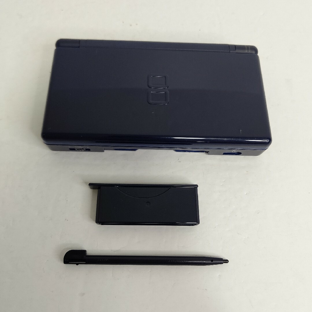 美品　NINTENDO DS LITE ニンテンドーDSライト　エナメルネイビー