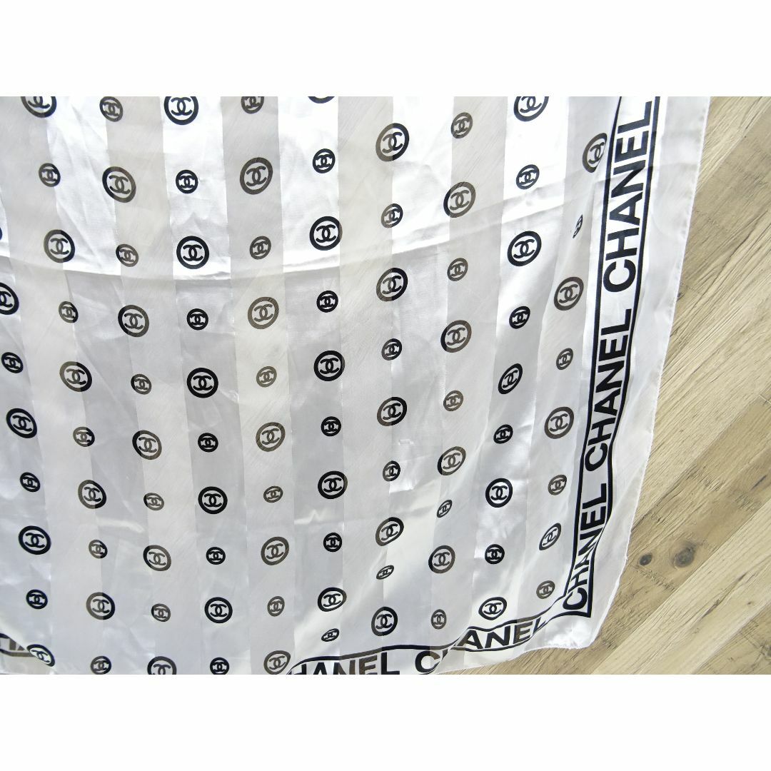 CHANEL(シャネル)の M天009 / CHANEL シャネル スカーフ バンダナ ココマーク レディースのファッション小物(バンダナ/スカーフ)の商品写真