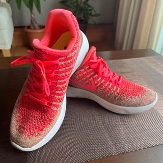 ナイキ(NIKE)のNIKE スニーカー(スニーカー)