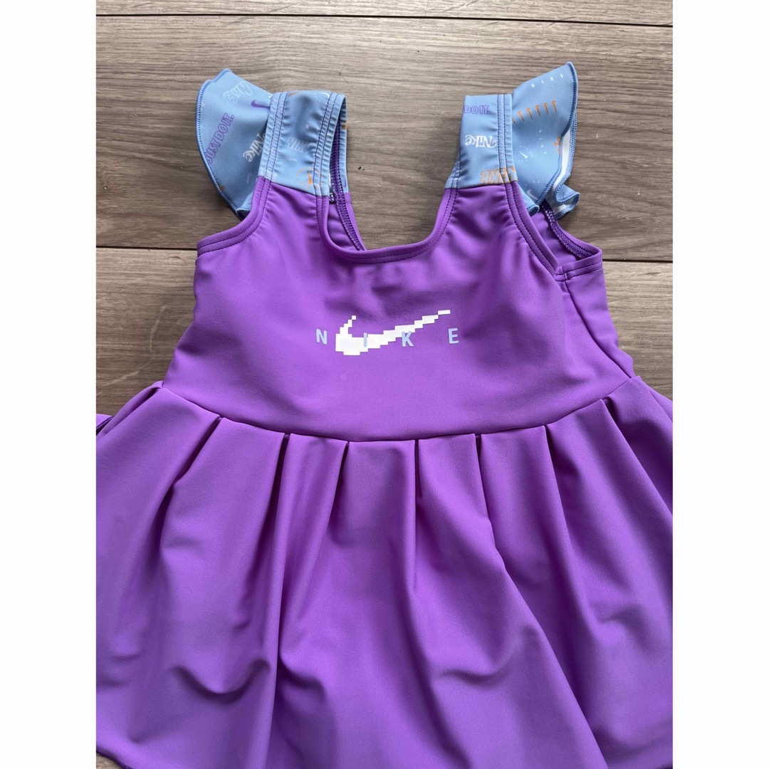 NIKE(ナイキ)の【新品未使用】NIKE  女の子　水着　90cm キッズ/ベビー/マタニティのキッズ服女の子用(90cm~)(水着)の商品写真