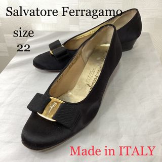 サルヴァトーレフェラガモ(Salvatore Ferragamo)のサルヴァトーレフェラガモ　サテン生地　ヴァラ　パンプス(ハイヒール/パンプス)