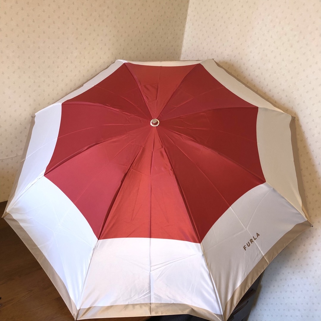 ★新品★フルラ　折りたたみ傘　晴雨兼用　紫外線防止加工　レッド　大きいサイズ