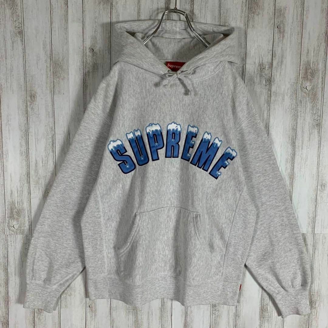 大人気　即完モデル　supremeパーカー　裏起毛　Lサイズ