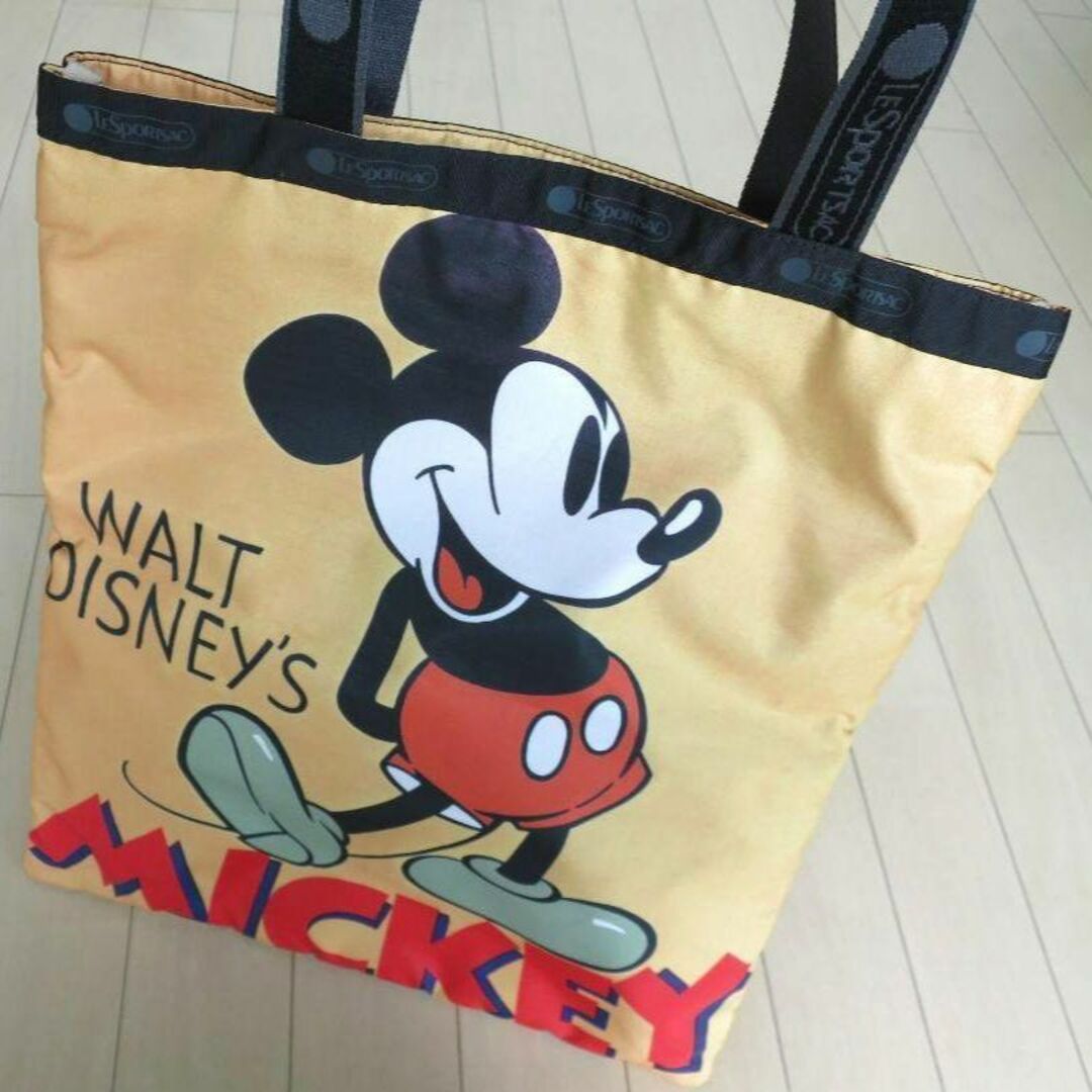 LeSportsac × Mickeyコラボのトートバッグ