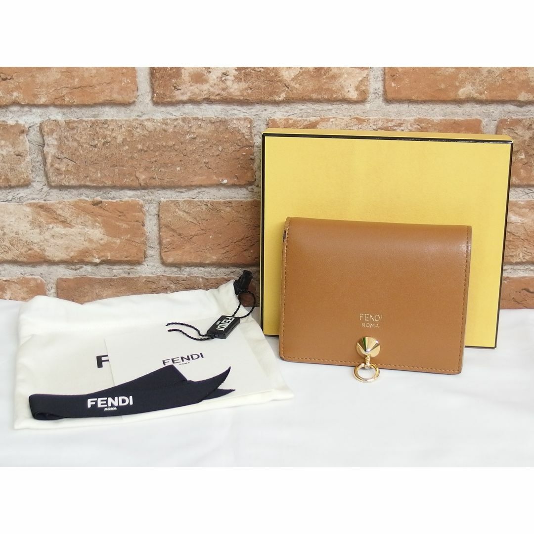 FENDI(フェンディ)のFENDI フェンディ バイザウェイ レザー ブラウン 折財布 レディースのファッション小物(財布)の商品写真