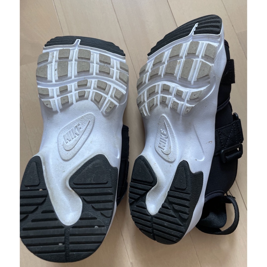 ナイキ サンダル 23㎝ 黒 レディースの靴/シューズ(サンダル)の商品写真