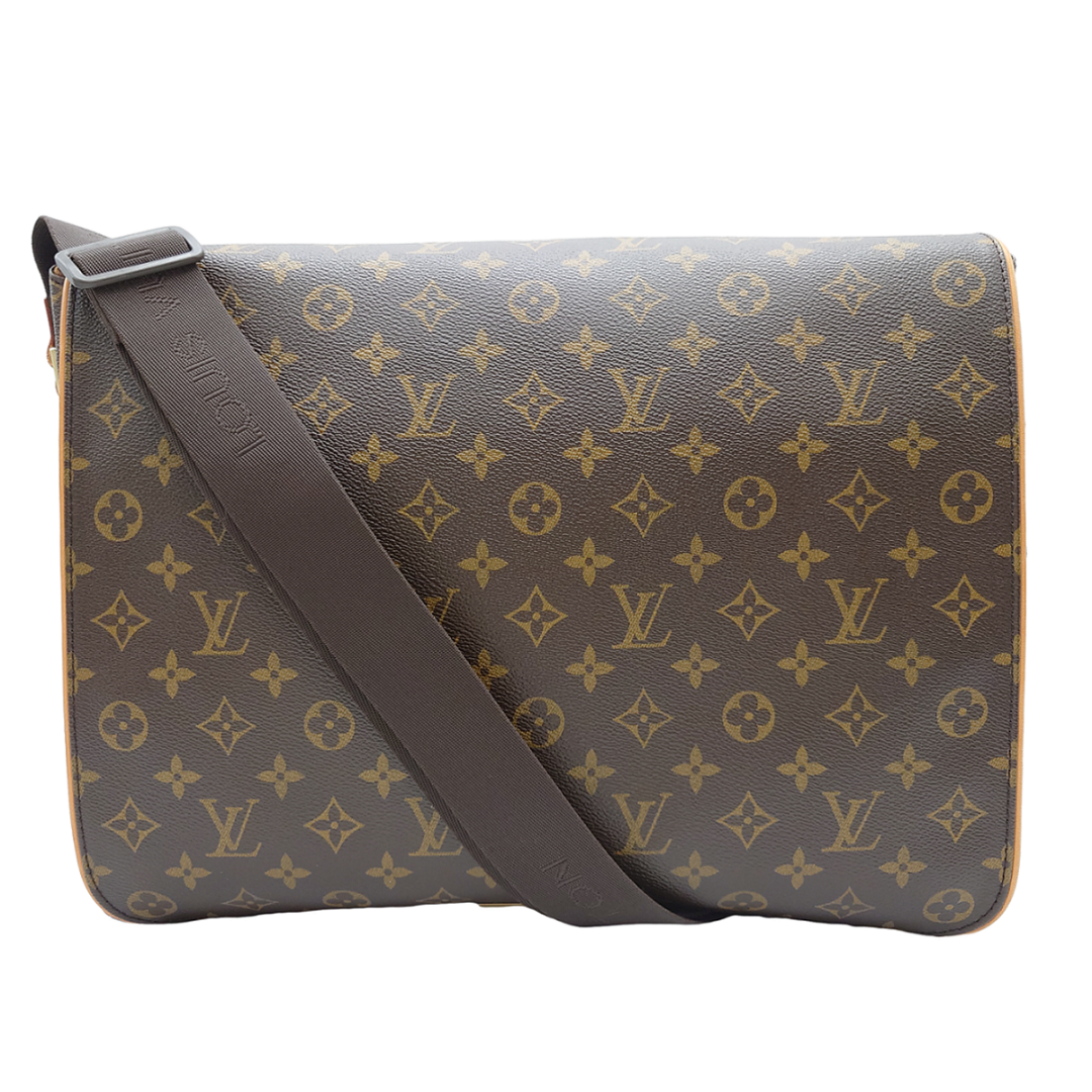 【18,000円OFF お値引き】 ルイヴィトン Louis Vuitton LV アベス メッセンジャー バッグ ショルダー バッグ モノグラム ブラウン 茶色 レザー M45257 CA1024 保存袋 メンズ レディース 【 ABランク】☆送料無料☆ 当店通常価格114,800円