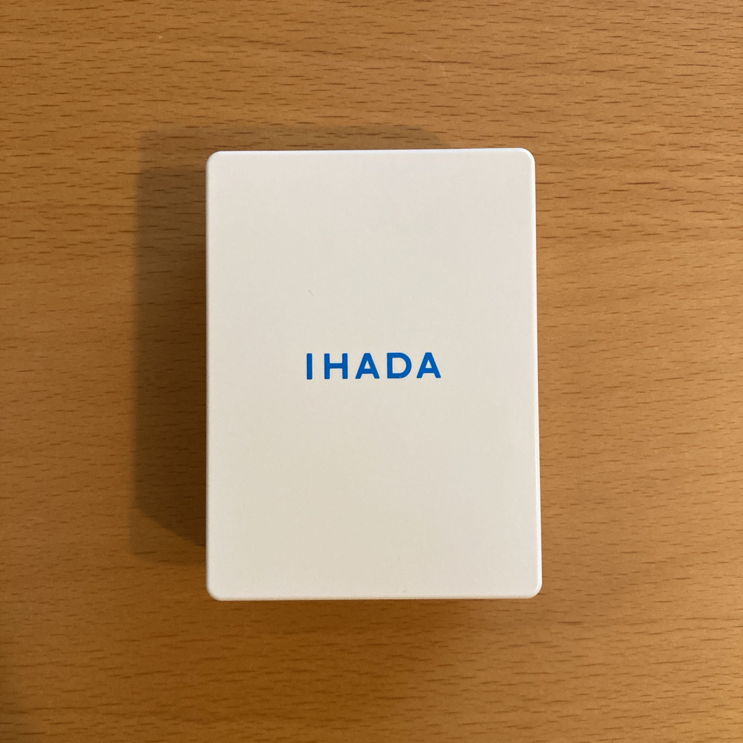 IHADA(イハダ)のIHADA 薬用フェイスプロテクトパウダー　9g    コスメ/美容のベースメイク/化粧品(フェイスパウダー)の商品写真