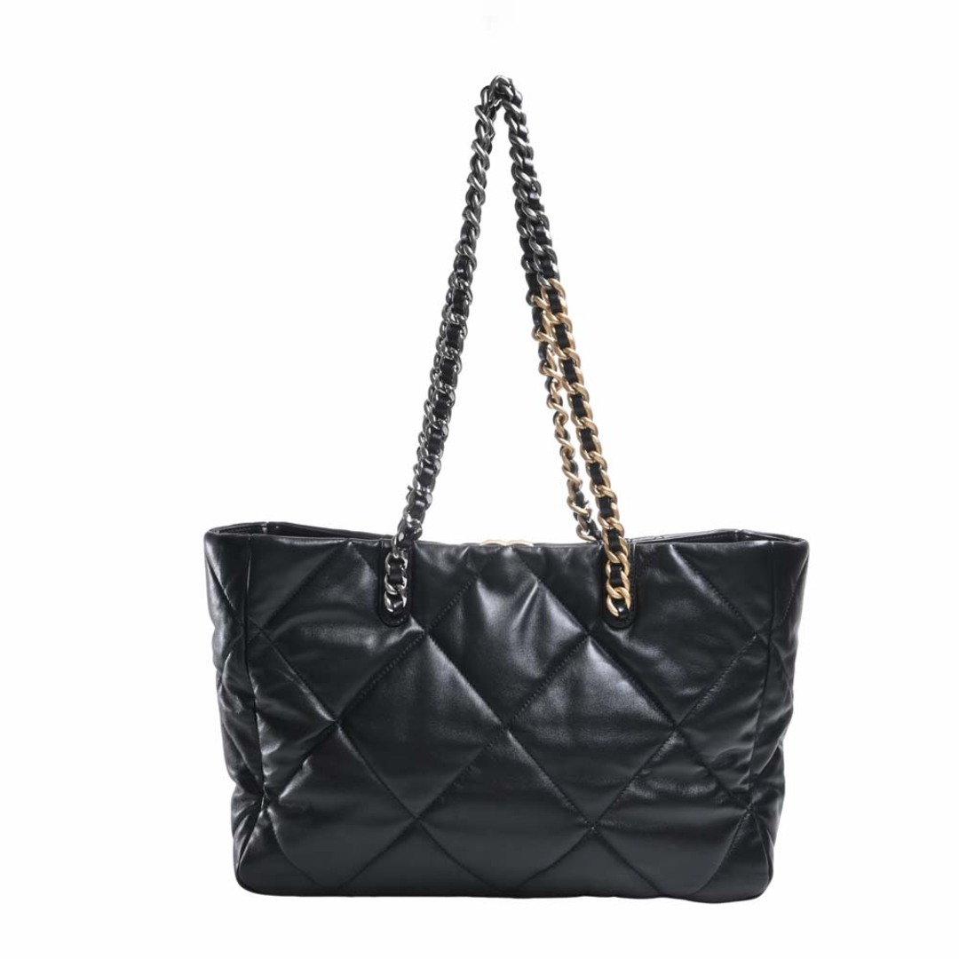 CHANEL - 【中古】CHANEL シャネル ラムスキン シャネル19 ...