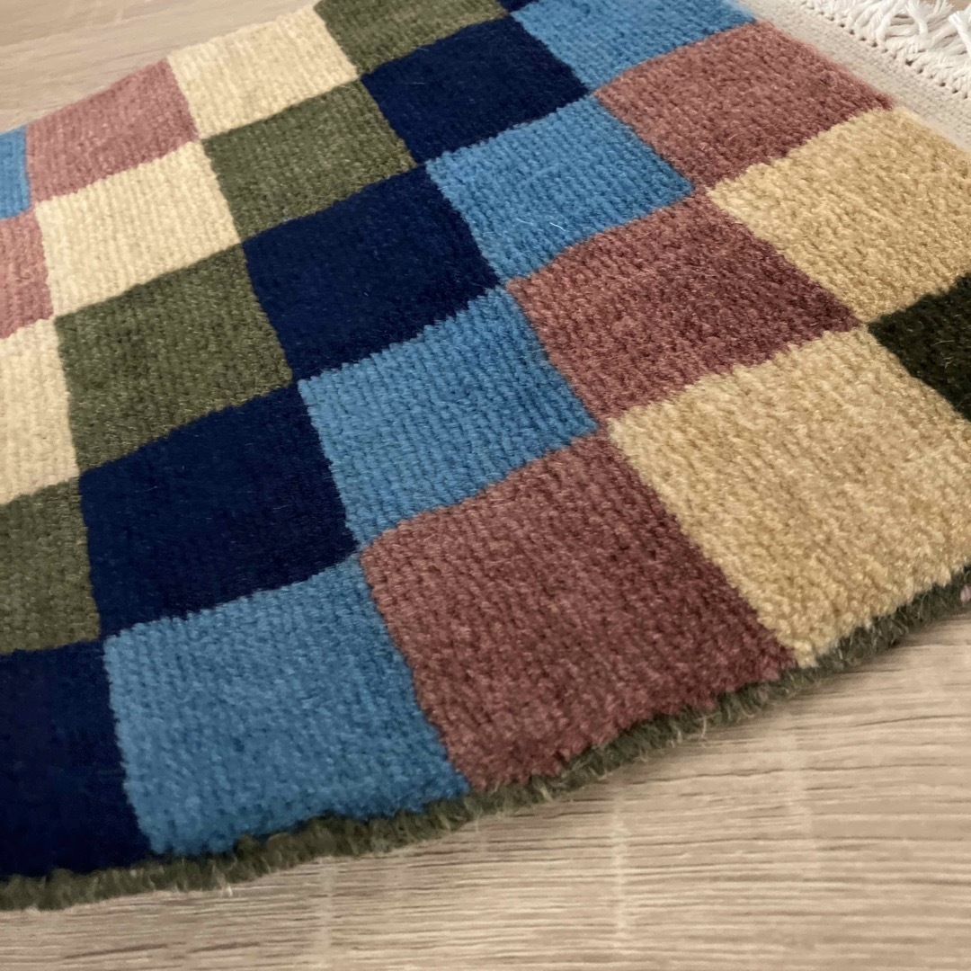 パキスタンラグ　手織り絨毯　ミニラグ　30cmx33cm 4