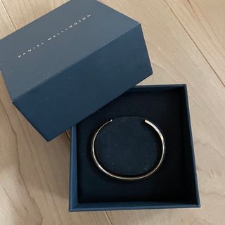 ダニエルウェリントン(Daniel Wellington)のDaniel Wellington バングル ゴールド S(ブレスレット/バングル)