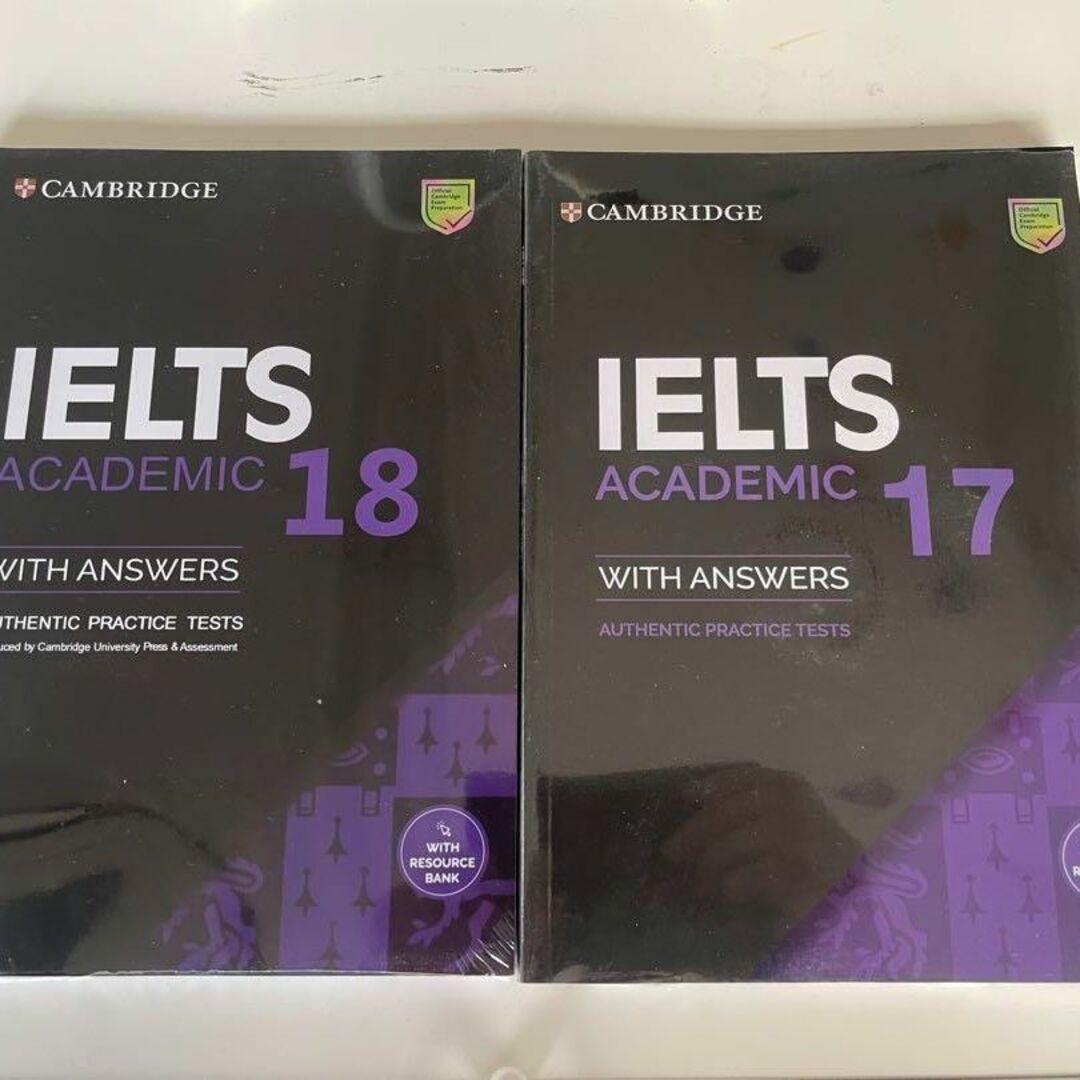 IELTS 17,18 academic including CD-ROM エンタメ/ホビーの本(語学/参考書)の商品写真