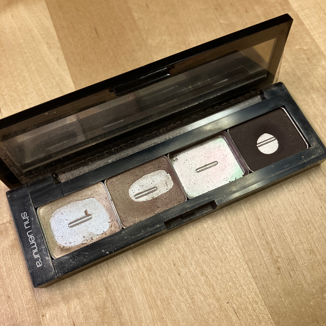 shu uemura(シュウウエムラ)のシューウエムラ　カラーパレット コスメ/美容のベースメイク/化粧品(アイシャドウ)の商品写真