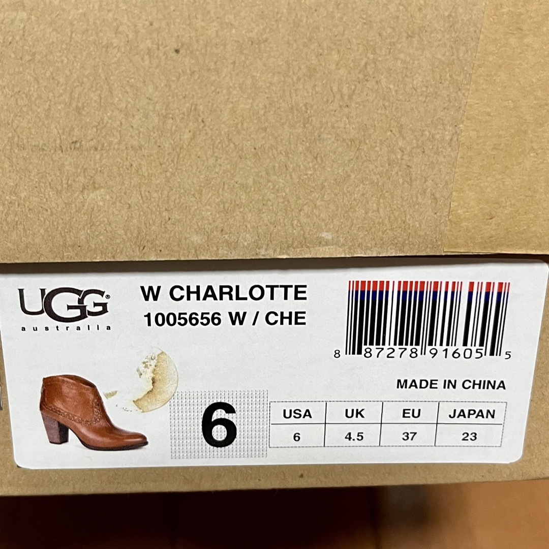 UGG(アグ)のUGG アグ　本革　ショート丈ブーツ レディースの靴/シューズ(ブーツ)の商品写真