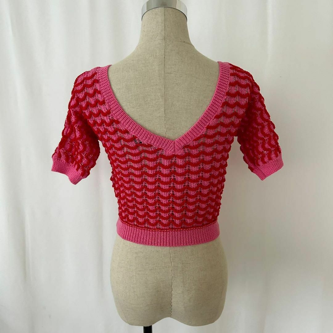 ZARA(ザラ)のZARA ザラ　サマーニット　ニット　ショート丈　Mサイズ　ピンク　レッド　半袖 レディースのトップス(Tシャツ(半袖/袖なし))の商品写真