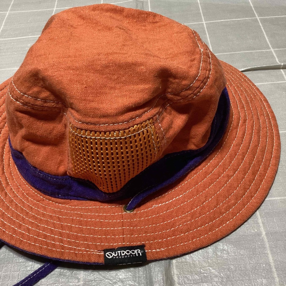 OUTDOOR(アウトドア)の値下げ　¥2222→¥2111  アウトドア帽子　あご紐付き　56、5cm レディースの帽子(ハット)の商品写真