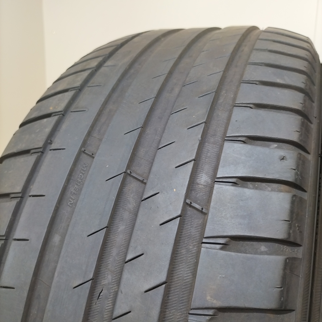 送料無料 MICHELIN ミシュラン 245/45R20 103V XL PILOT SPORT4 SUV 夏タイヤ サマータイヤ 2本セット [ A3423K ] 【中古タイヤ】 自動車/バイクの自動車(タイヤ・ホイールセット)の商品写真