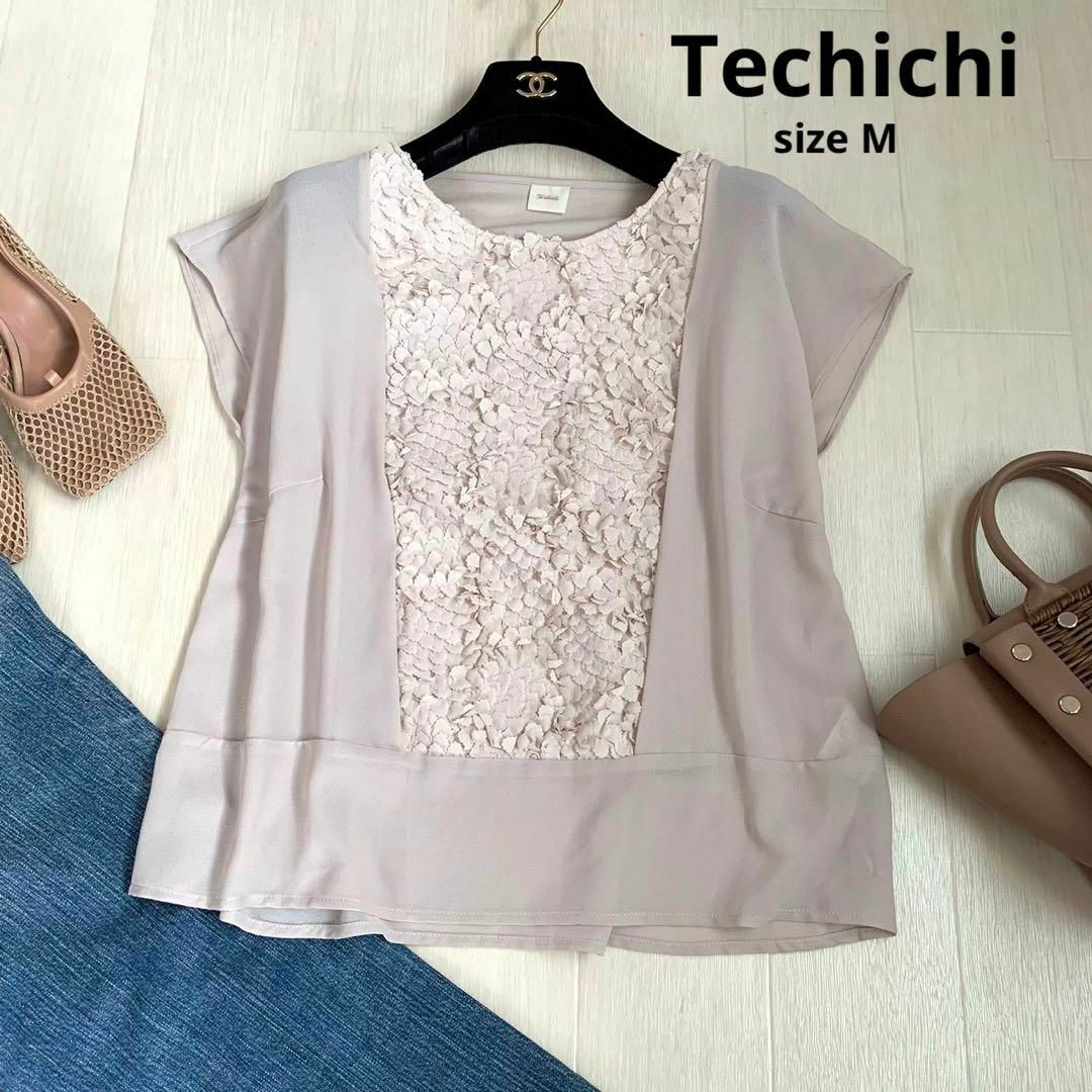 Techichi(テチチ)のTechichi テチチ　お花ブラウス　ブラウス　ベージュ　Mサイズ　半袖 レディースのトップス(Tシャツ(半袖/袖なし))の商品写真