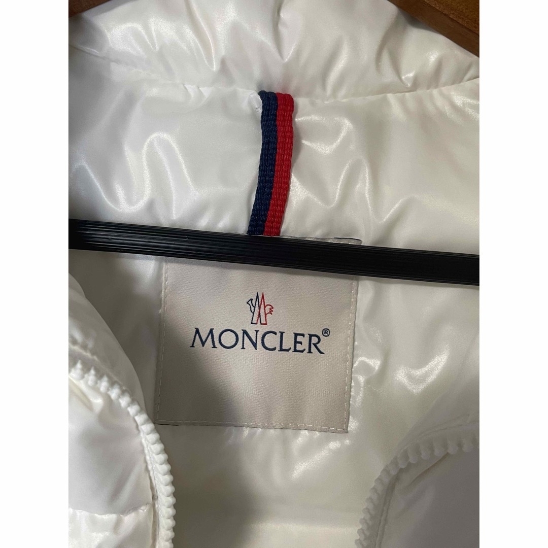 MONCLER(モンクレール)の超美品モンクレール GHANY 定番ダウンベスト サイズ　1 レディースのジャケット/アウター(ダウンベスト)の商品写真