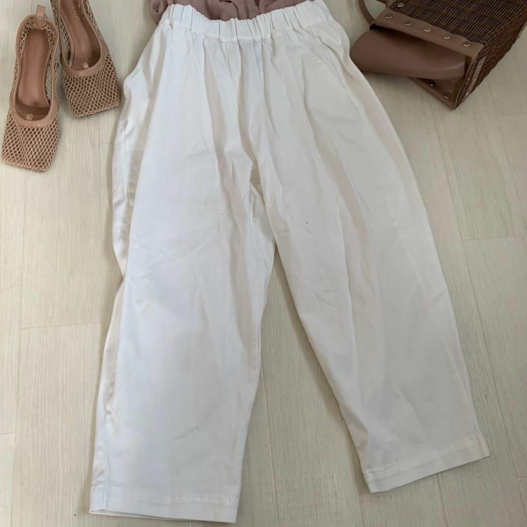 SM2(サマンサモスモス)のsamansamos2 サマンサモスモス　パンツ　ホワイト Fサイズ　長ズボン レディースのパンツ(カジュアルパンツ)の商品写真