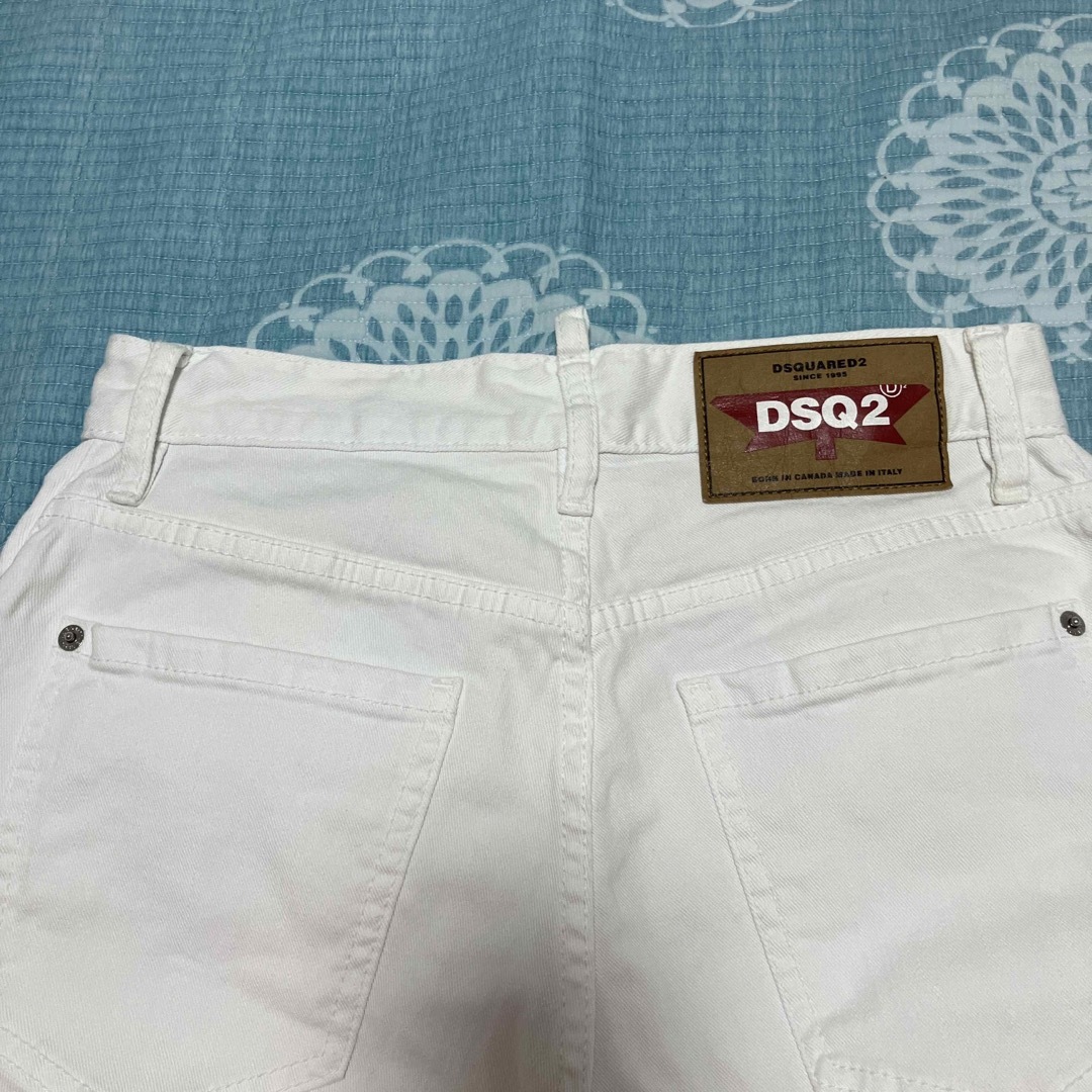 美品　DSQUARED2 レディース　ジーンズ　デニム　ホワイト白　M〜L 40