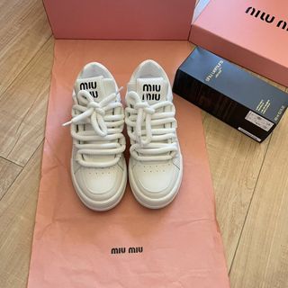 miumiuの通販 1,000点以上（レディース） | お得な新品・中古・未使用