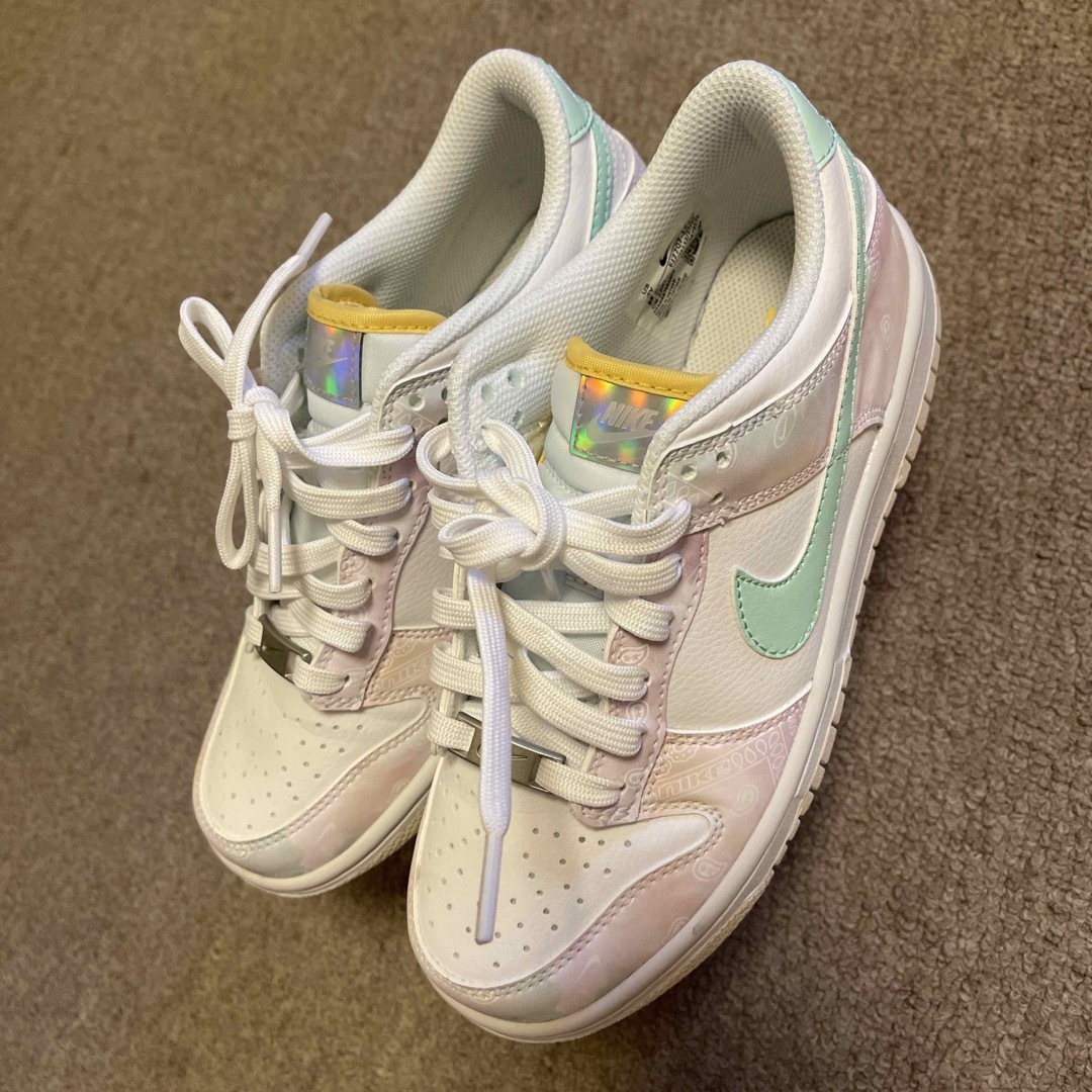 NIKE(ナイキ)のキッズダンクlow キッズ/ベビー/マタニティのキッズ靴/シューズ(15cm~)(スニーカー)の商品写真