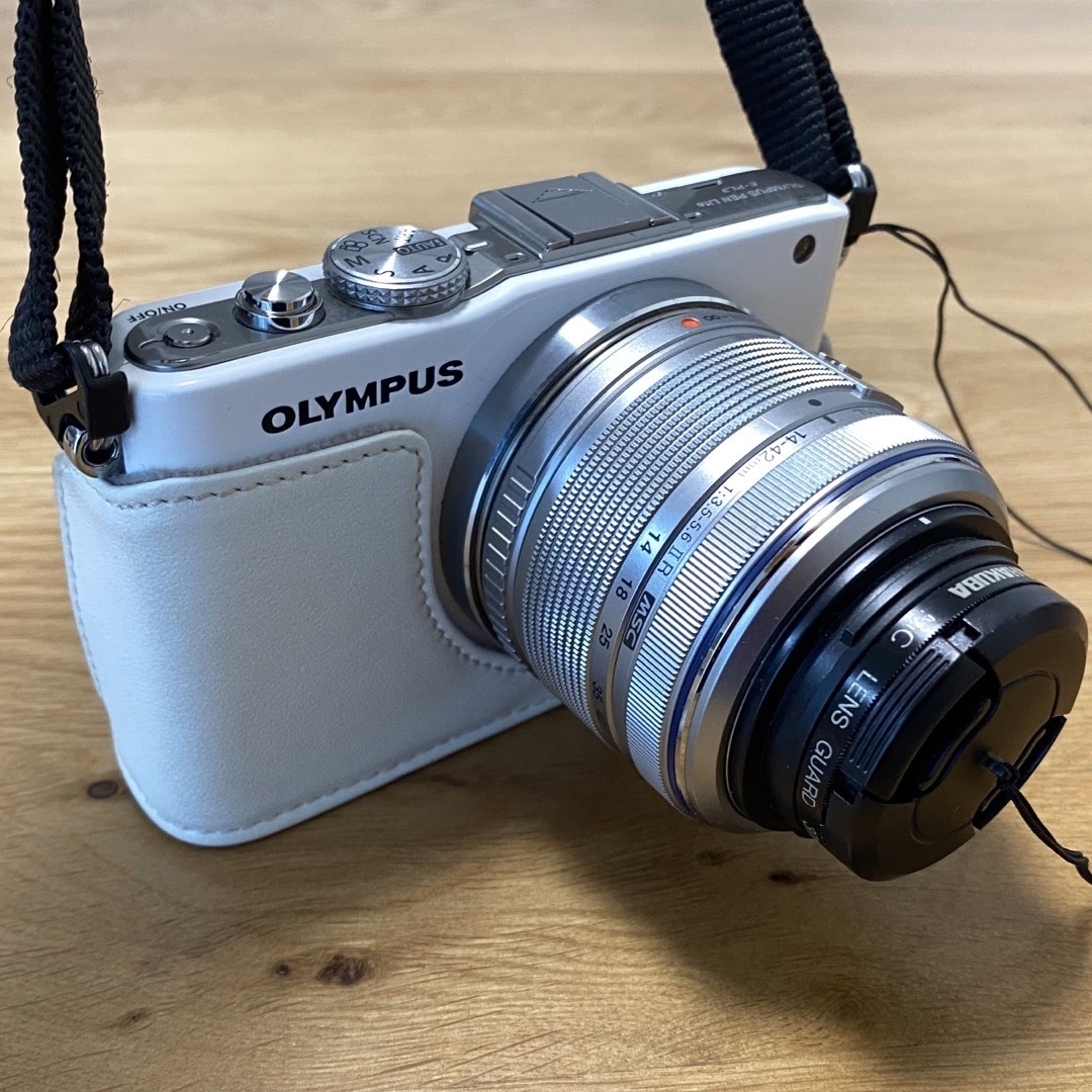 OLYMPUS PEN Lite E-PL3 ダブルズームキット WHITE 9