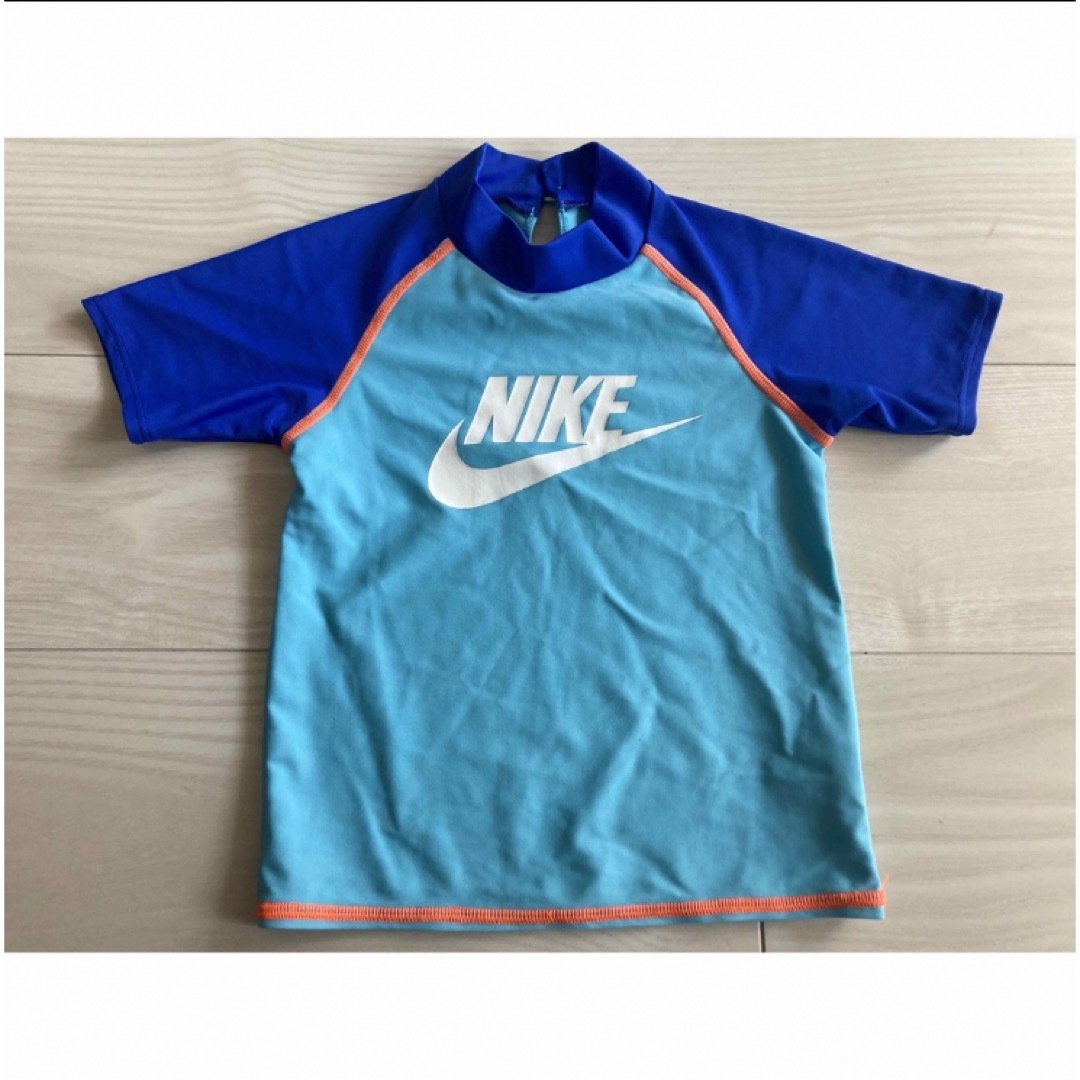 NIKE(ナイキ)のNIKE ラッシュガード  キッズ キッズ/ベビー/マタニティのキッズ服男の子用(90cm~)(水着)の商品写真