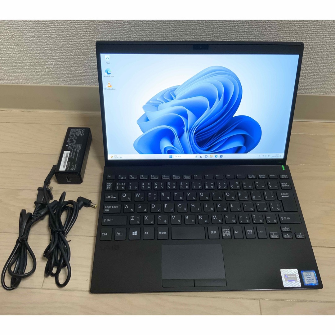 VAIO Pro PJ 第8世代Core i5 8GB 256GB 12インチ-
