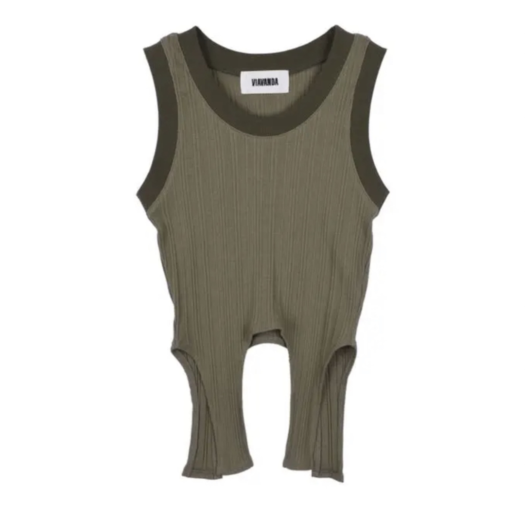 VIAVANDA DEFORMATION TANK / KHAKI タンクトップ レディースのトップス(タンクトップ)の商品写真