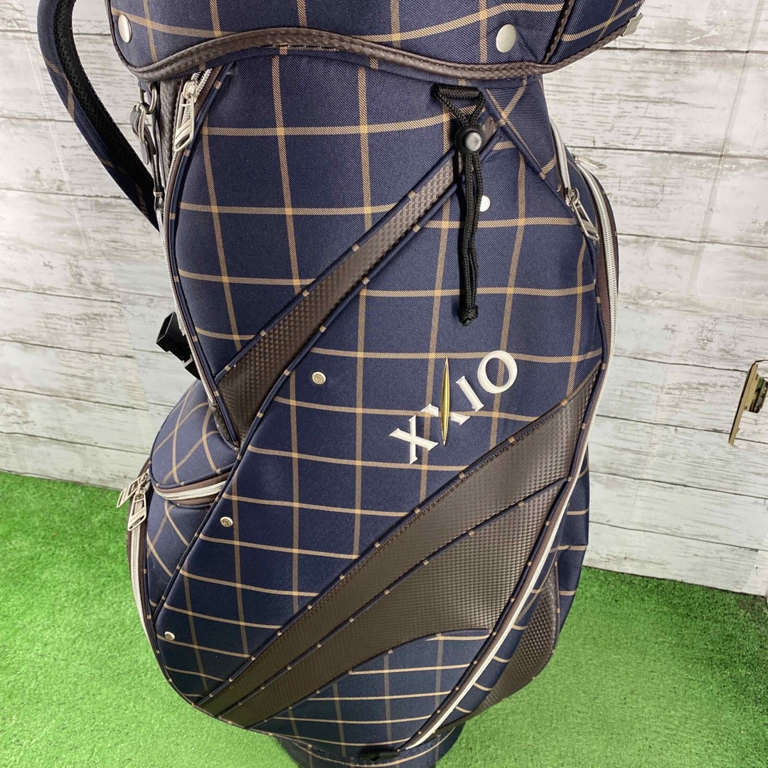《キャディバッグ 》ゼクシオ　ショルダーなし スポーツ/アウトドアのゴルフ(バッグ)の商品写真