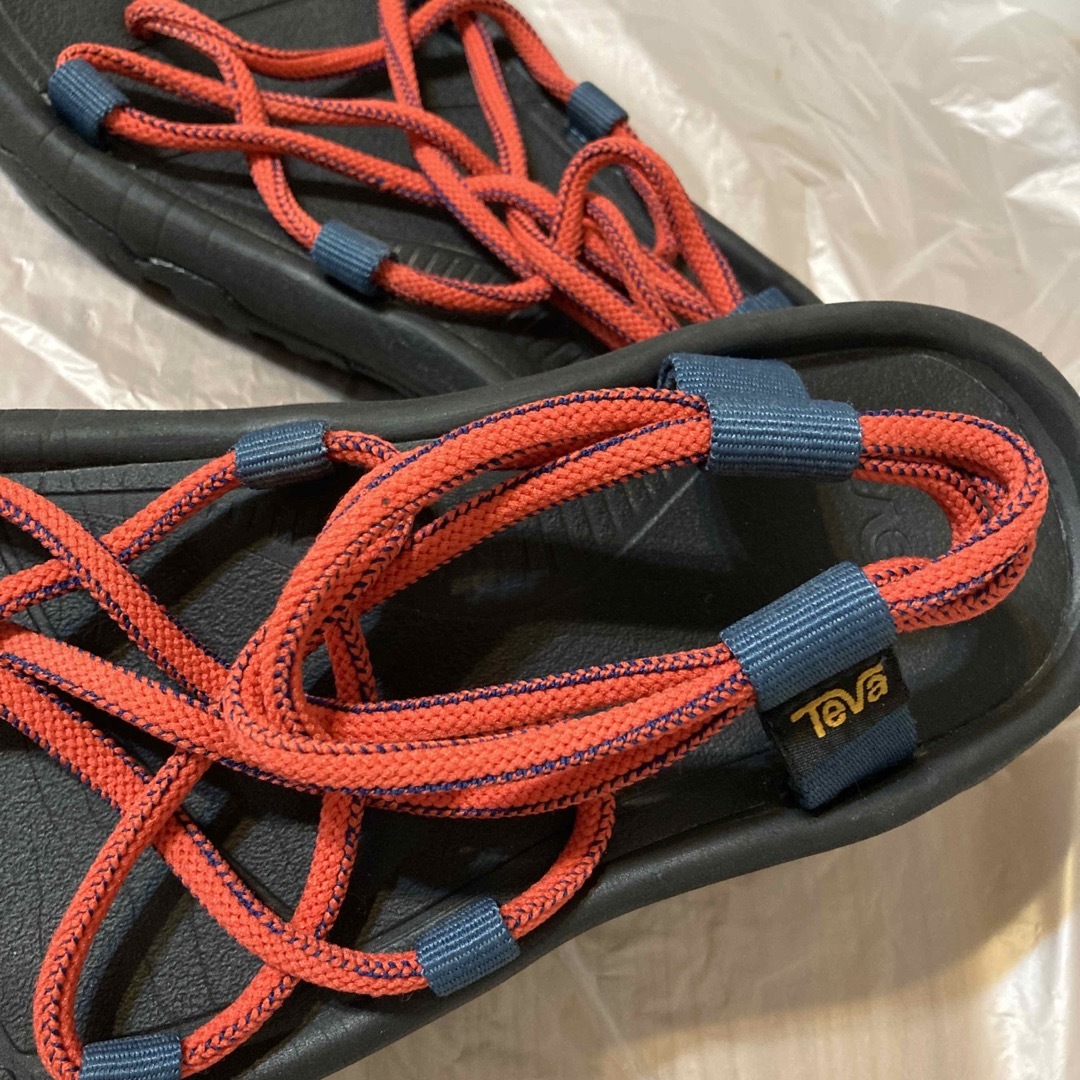 Teva(テバ)のテバ TEVA ハリケーン インフィニティー レディースの靴/シューズ(サンダル)の商品写真